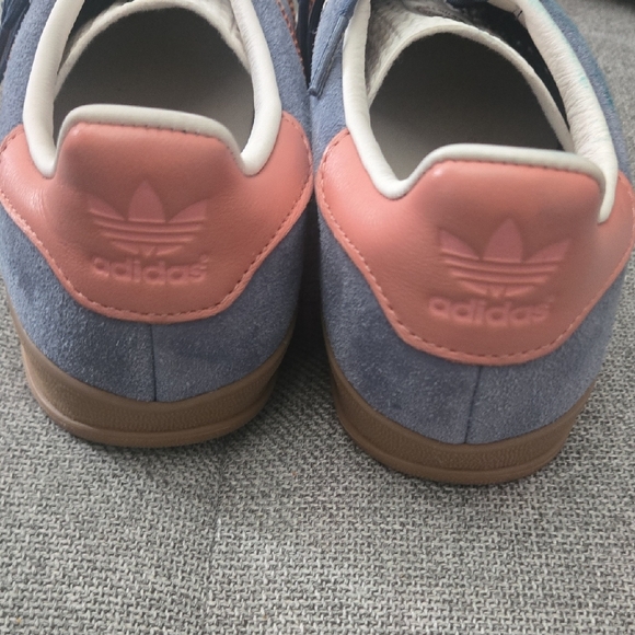Adidas Gazelle Suede Blue and Coral Sneakers - Picture 4 of 8